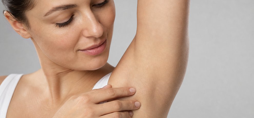 Sudoración excesiva: entender las causas y regularla de forma natural
