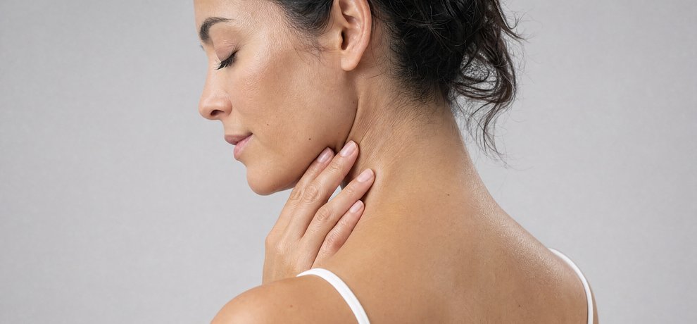Sudoración nocturna: causas y soluciones naturales para dormir seco